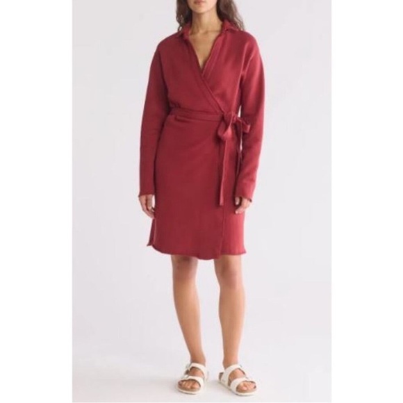 NWT FRANK & EILEEN Willa Triple Fleece Wrap Dress  Cranberry Size Small - Picture 5 of 12